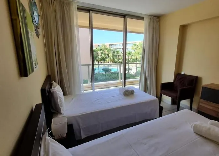 Bella's Place * Valados