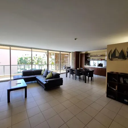 דירה Bella's Place